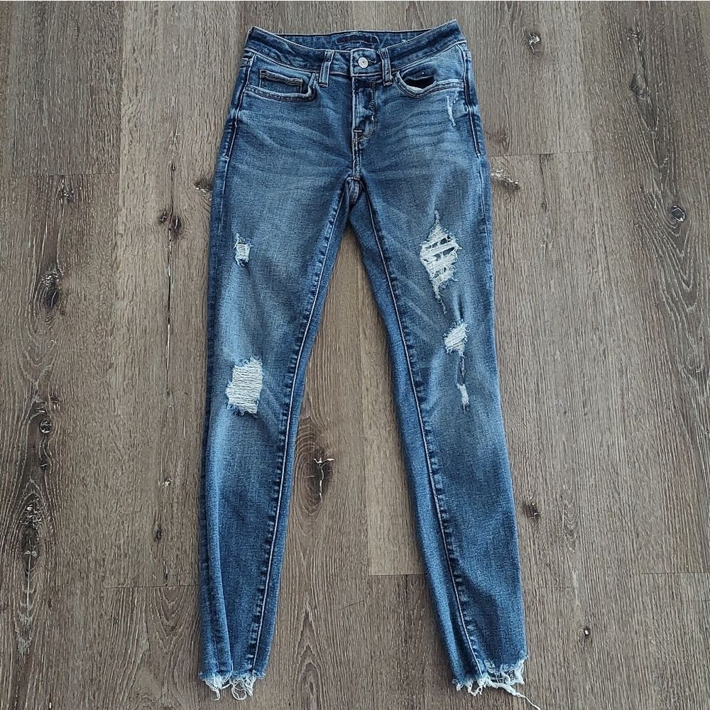 Arizona Jean Co Mid-Rise Distressed Skinny Jeans Raw Hem Size 3